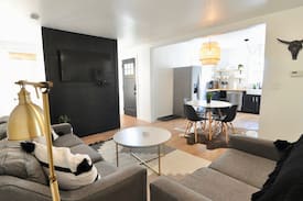 Lincoln House | Haymarket Hideaway 2 - Close to The Rail Yard