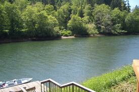 Lincoln City House | Siletz River Front Retreat