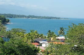 Omoa House | Casa de Playa Flipper Beach