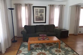 Garfield Heights Apartment | Red House #1 --10M to Solon, Near I480 & freeways!