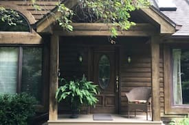 Logan Cabin | Foxglove Lodge Wooded and Secluded