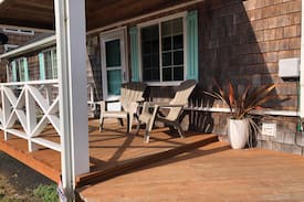 Lincoln City House | Maggie's Charming Cottage