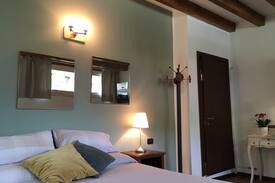 Maslianico Apartment | Rosa selvatica