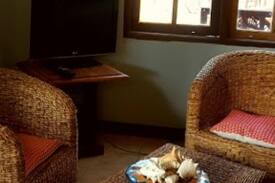 Nikiboko House | unique, top location, budget-friendly bungalow 4