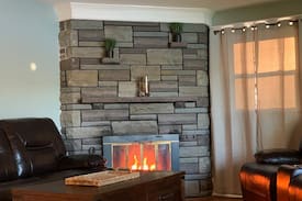 New Milford House | Exclusive 3BR House on Beautiful Tingley Lake