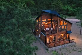 Hochatown Cabin | Dew Drop Inn High LUXE 5 Bedroom Cabin with Sunset VIEWS! Near Broken Bow Lake
