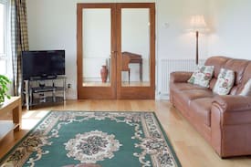 Whitland House | Windrush (W42311)