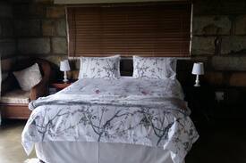 Elundini Villa | Blarney Stone Cottage, Maclear