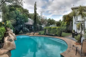 Bloubergstrand House | Tuscan Villa Close to Blouberg