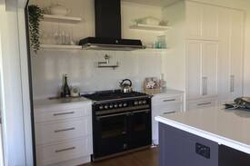 Peachester Cabin | Four Seasons Farm Luxury Accommodation With Views