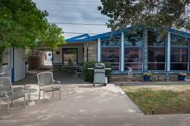Bluewater House | The Happy River Place