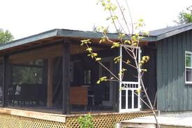 Picton Cabin | Swan Cove Cottage