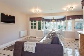 Godstone House | Squirrels