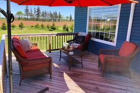 Oyster Bed House | Bluejay cottage - Family time!