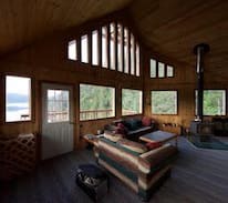 Homer Cabin | Water's Edge Cabin in Halibut Cove Lagoon
