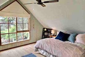 Apollo Bay Other | Alyeska Loft - Apollo Bay studio loft apartment