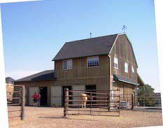 Pendleton Apartment | NEIGH-bors Barndominium