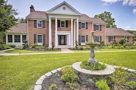 Travilah Villa | Lux Potomac Estate with PrivatePool/15min from DC