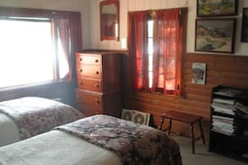Bridgton Cabin | Christmas Tree Inn