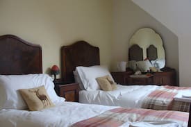 Taynuilt Bed & Breakfast | Clachacharra sleeps 4. Former Temperance Hotel