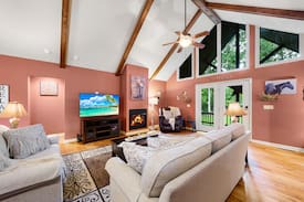 Jamestown House | Riders Retreat