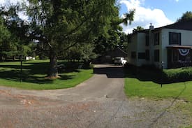 Cooperstown House | The Bliss House-1.5 Miles from Dreams Park
