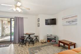 Tybee Island Apartment | Tangerine Dream Unit B/Adorable apartment
