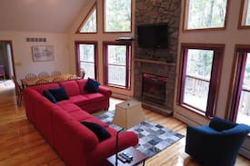 Lake Harmony Estates House | Magnificent Mountain Manor