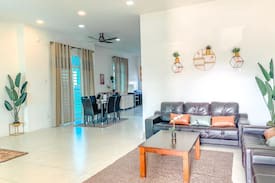 Hutan Kampung House | BIHAN HOMEStay 4room Airconds+FREE wifi Alor Setar