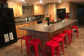 Manchester Cabin | Shelldan's Landing - Spacious cabin on Lake Delhi