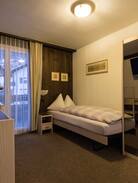 Saas-Fee House | Hostel Walser DZ