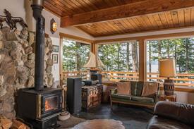 Lopez Island Cabin | Enjoy spring and the fresh air Sunrise Cliff House