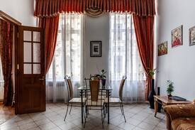 Lviv City Center Apartment | Lavryk Apartments (Beryndy St.)