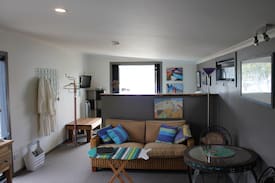 Kettering House | Kettering Moorings accommodation