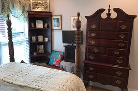 Hanceville House | Close to Blessed Sacrament Shrine
