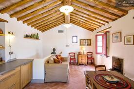 Bucine Cabin | The Five Oaks Cottage