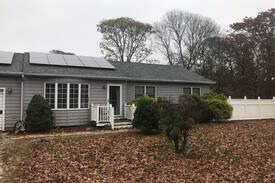 Hampton Bays House | Mike & Lissette’s Close to beach & Wineries