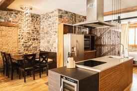 Old Quebec Apartment | BEST LOCATION LUXURY OLD PORT CONDO MONTHLY/YEAR C