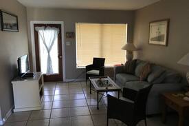 Lanark Village House | The Beach Hut at Lanark