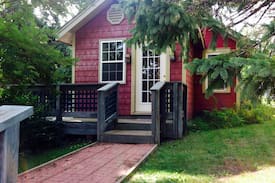Herbster Cabin | Lake Superior's Cranberry River Cottage- The Wren