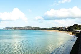 Rhos on Sea Cabin | Sea View Cottage on Rhos Promenade Beach