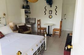 Tagaytay House | Casamara Garden Terrace Rm 4/2