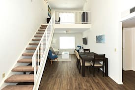 Palms Apartment | The Bagley #302 Loft Penthouse