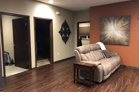 Towanda House | Warden House - Luxury in small town Towanda, KS