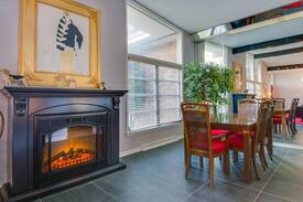 Madison House | The Saunders Retreat-Home with Central Location