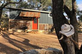 Mason House | James River Tiny House Retreat at the Llano River