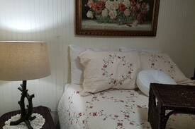 Hardy Cabin | Riverview Falls, Lodge