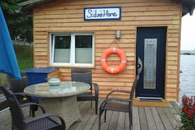 Emden Boat Rental | Hausboot "Sailors Home"
