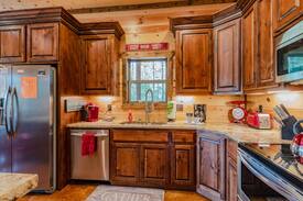 Broken Bow Cabin | Choctaw Ridge Luxury Rustic 3 Bedroom Across the Street from Fishing Pond