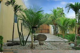 Pochomil House | Casa “Villa Zapopan” (POCHOMIL)